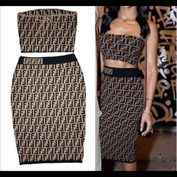 Clothes - Picture 6 of 7